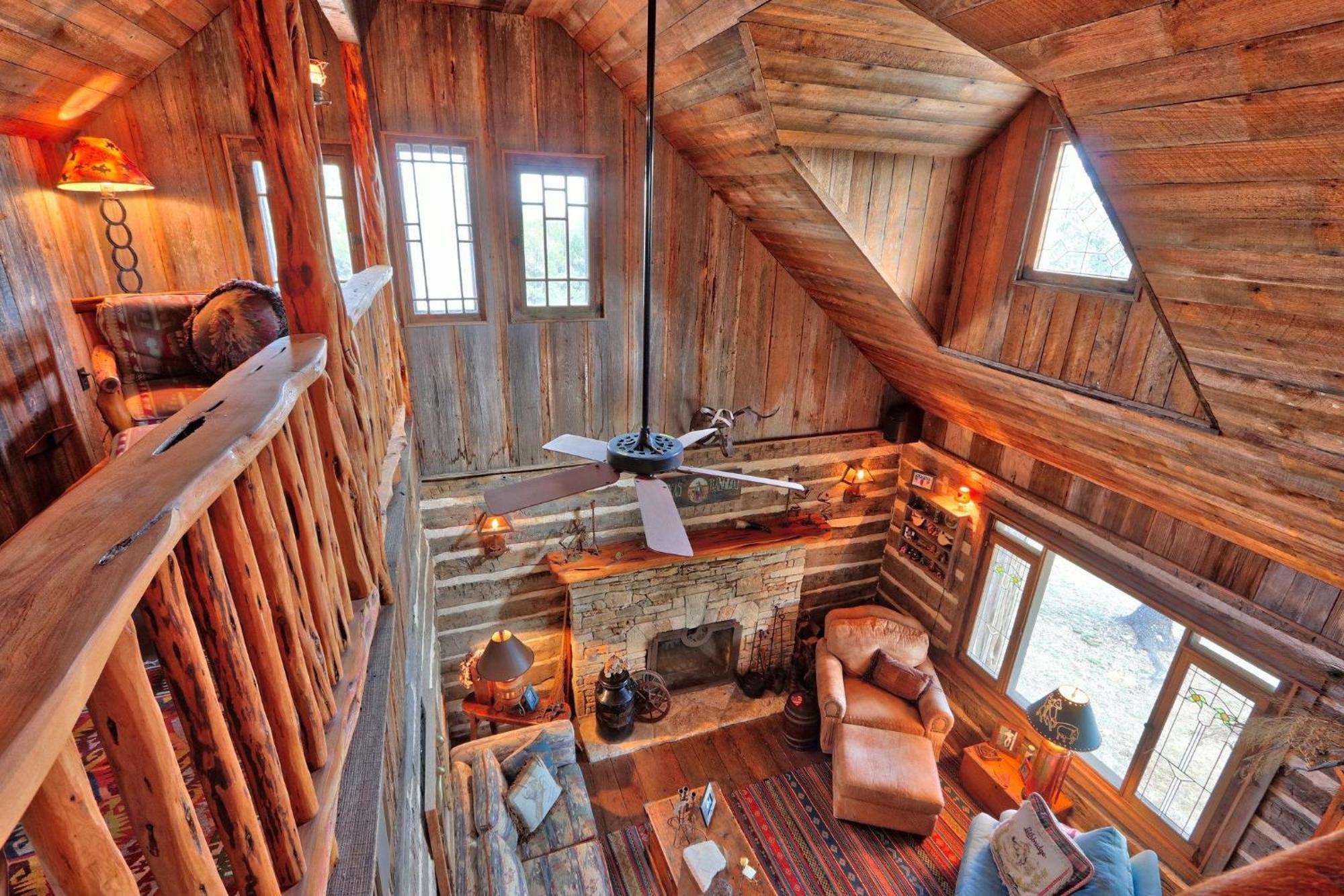 Log Cabin At Old Glory Ranch Wimberley Εξωτερικό φωτογραφία