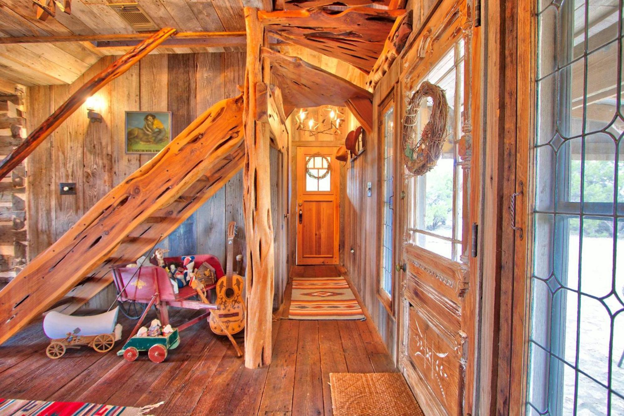 Log Cabin At Old Glory Ranch Wimberley Εξωτερικό φωτογραφία