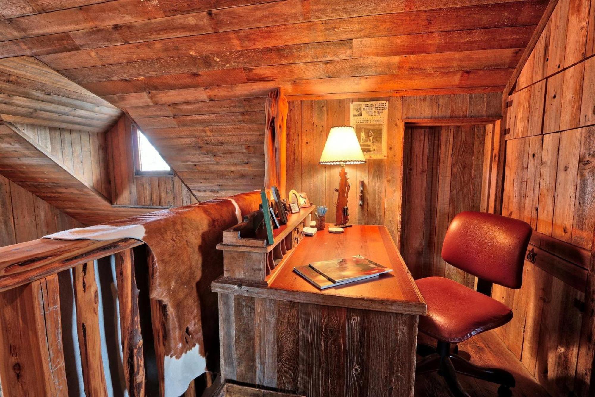 Log Cabin At Old Glory Ranch Wimberley Εξωτερικό φωτογραφία