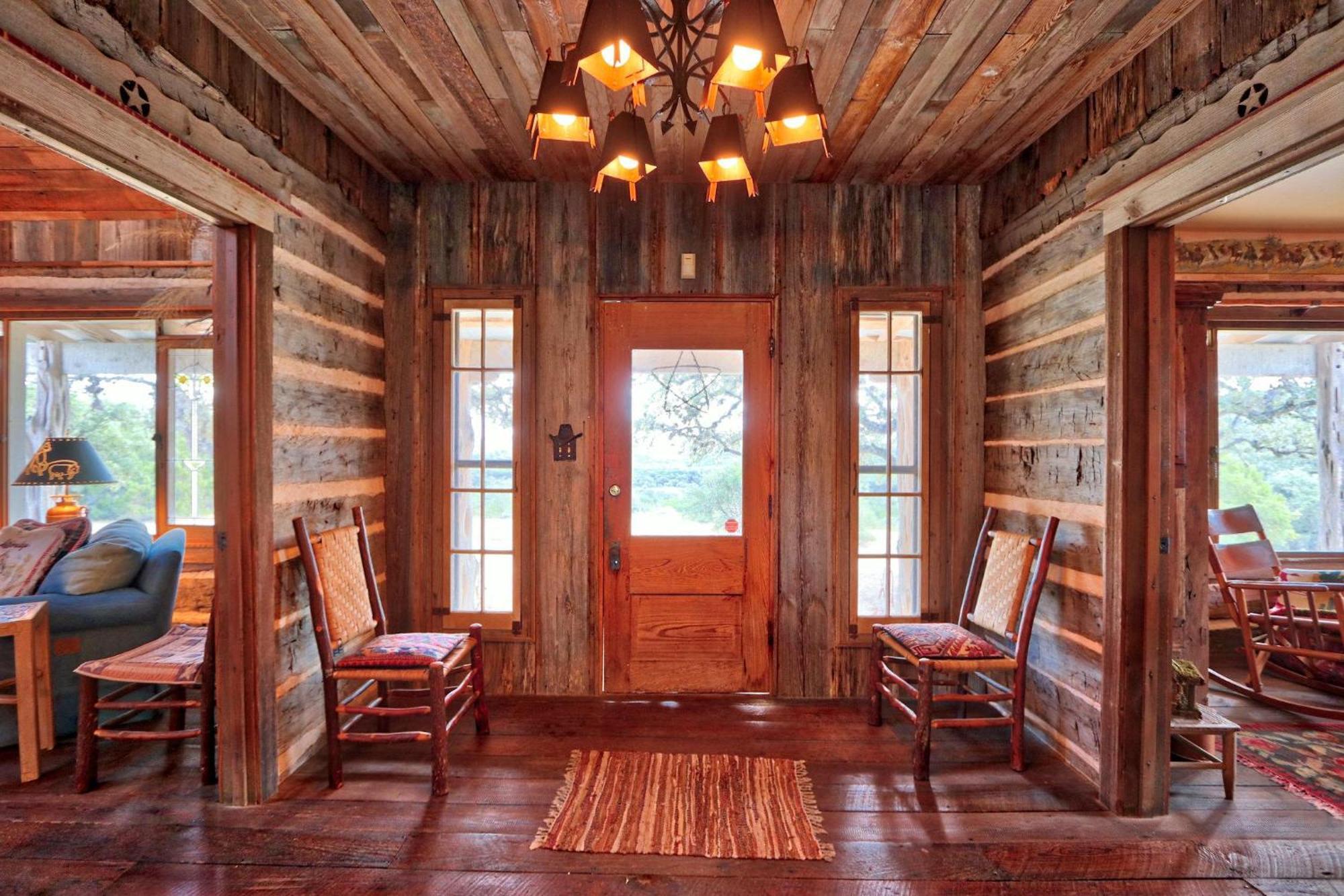 Log Cabin At Old Glory Ranch Wimberley Εξωτερικό φωτογραφία