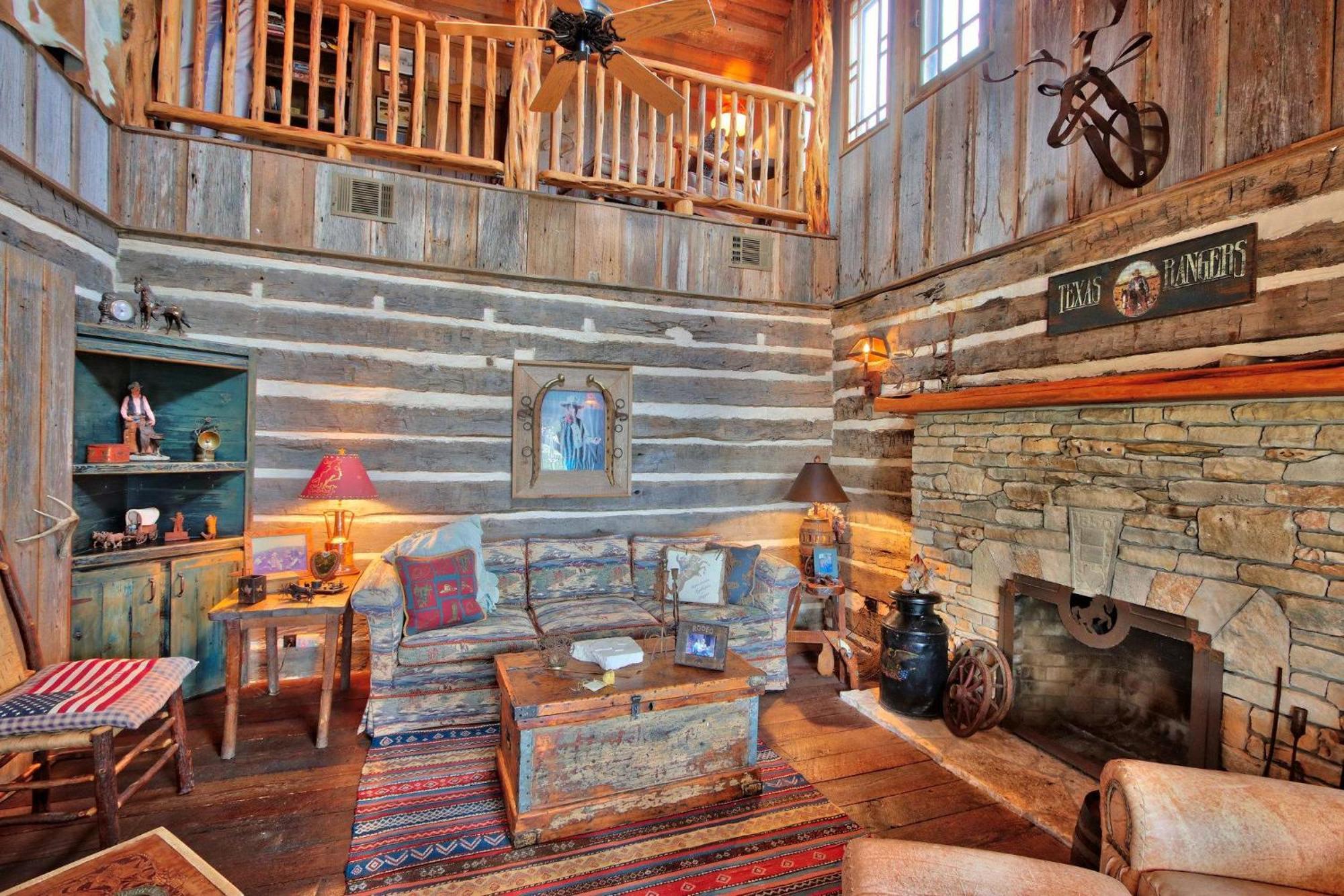 Log Cabin At Old Glory Ranch Wimberley Εξωτερικό φωτογραφία