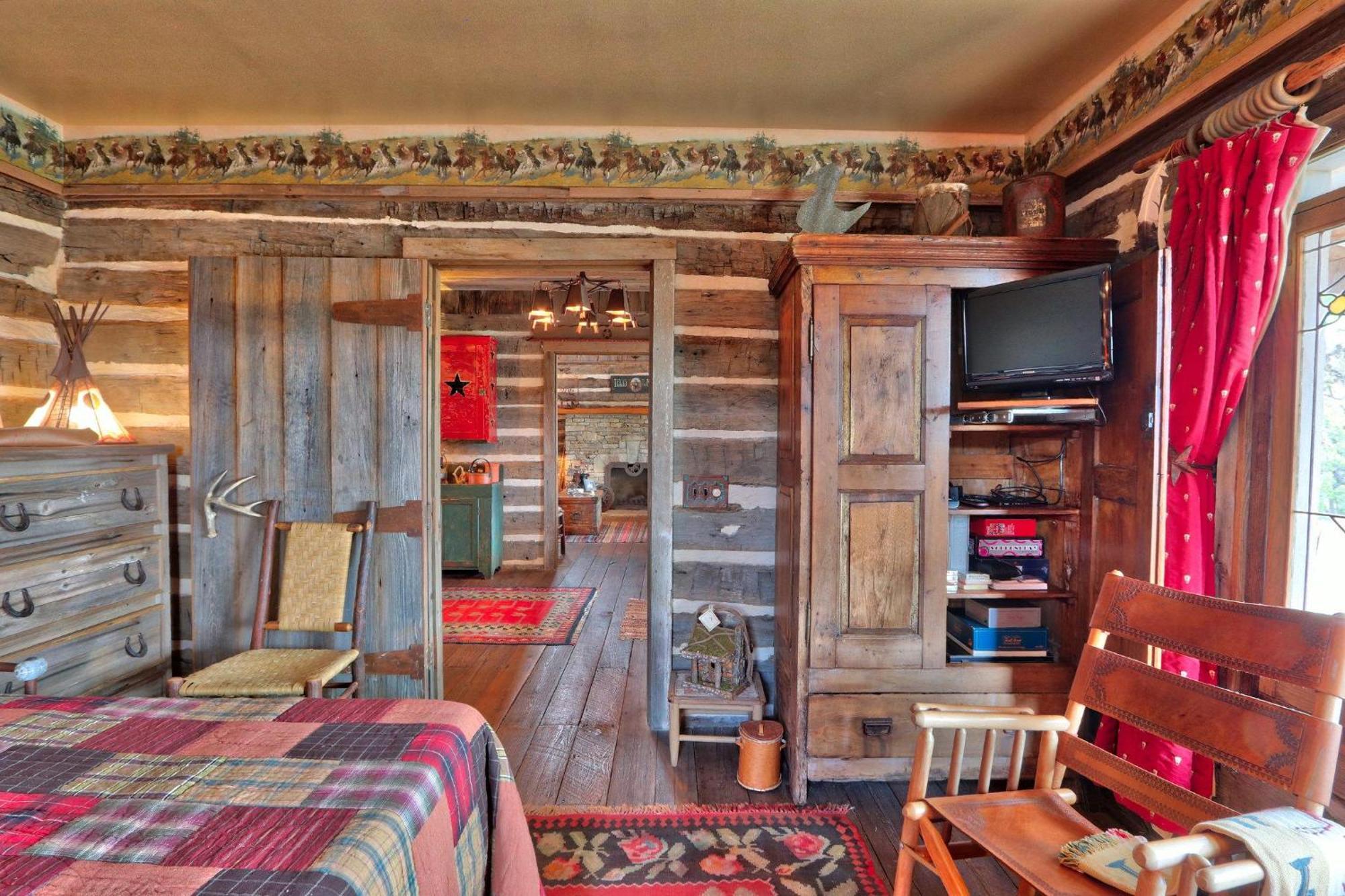 Log Cabin At Old Glory Ranch Wimberley Εξωτερικό φωτογραφία